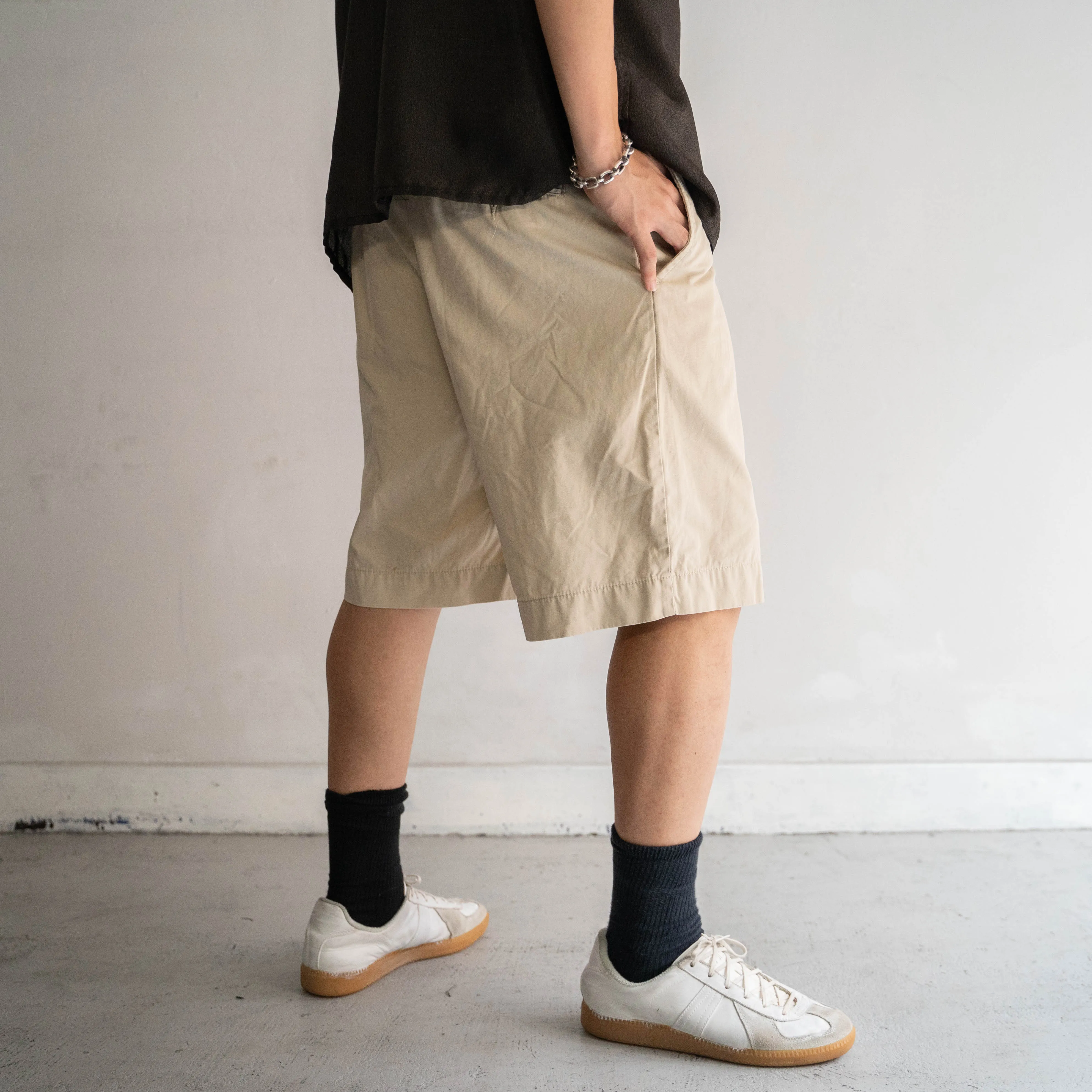 1990s Ralph Lauren beige color chino shorts
