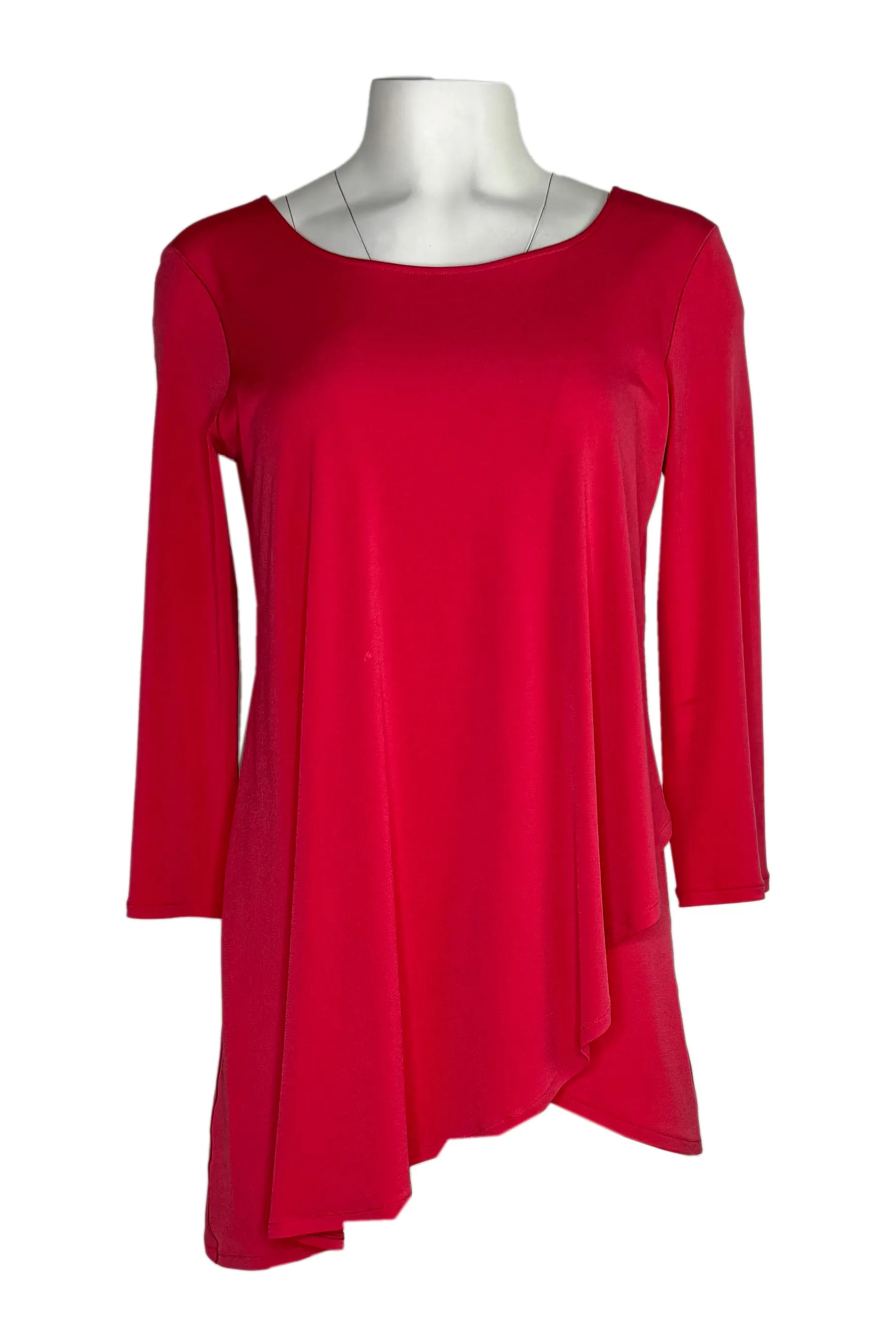 Asymmetric 3/4 sleeve tunic
