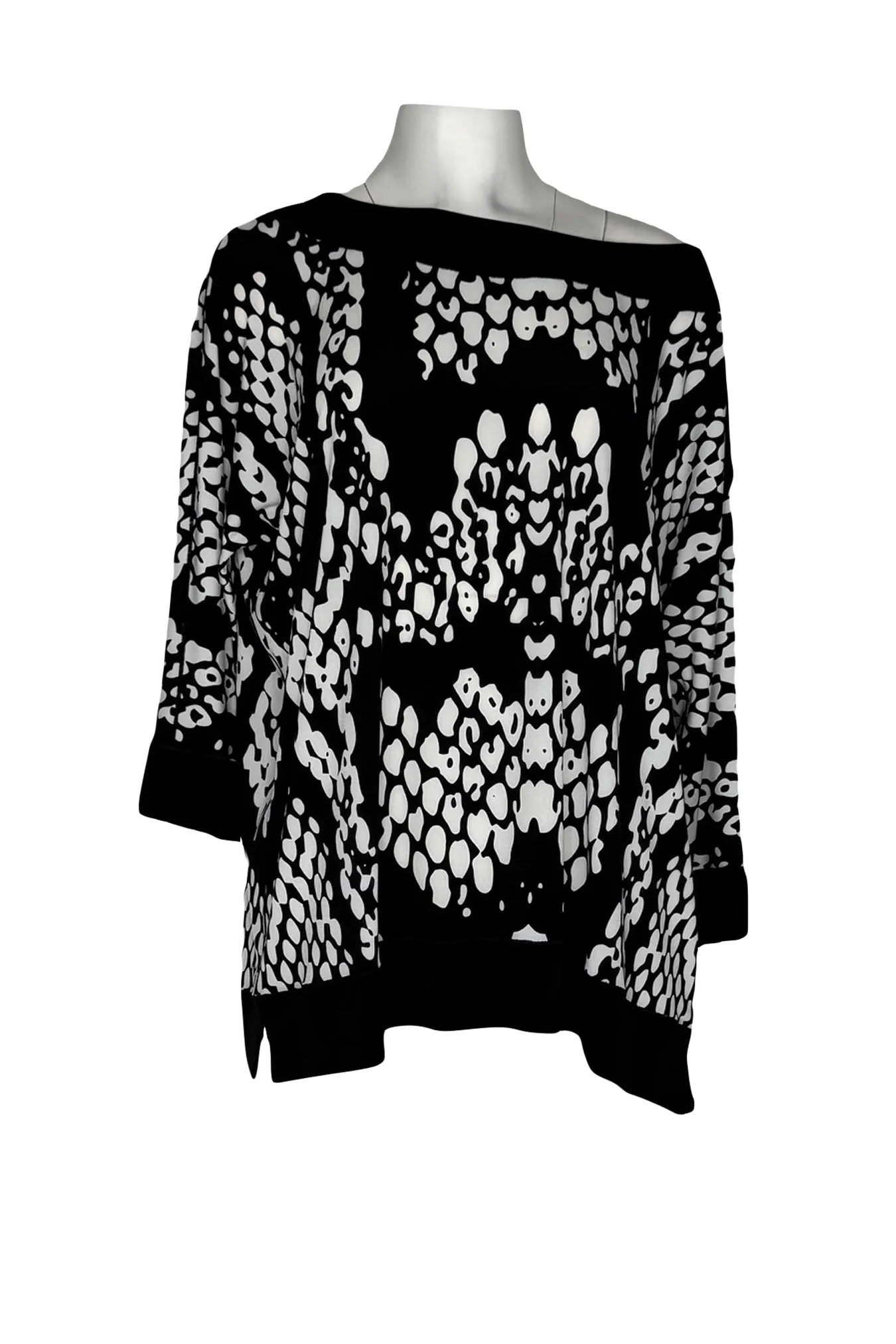 Boat neck 3/4 sleeve banded side slit single layer tunic