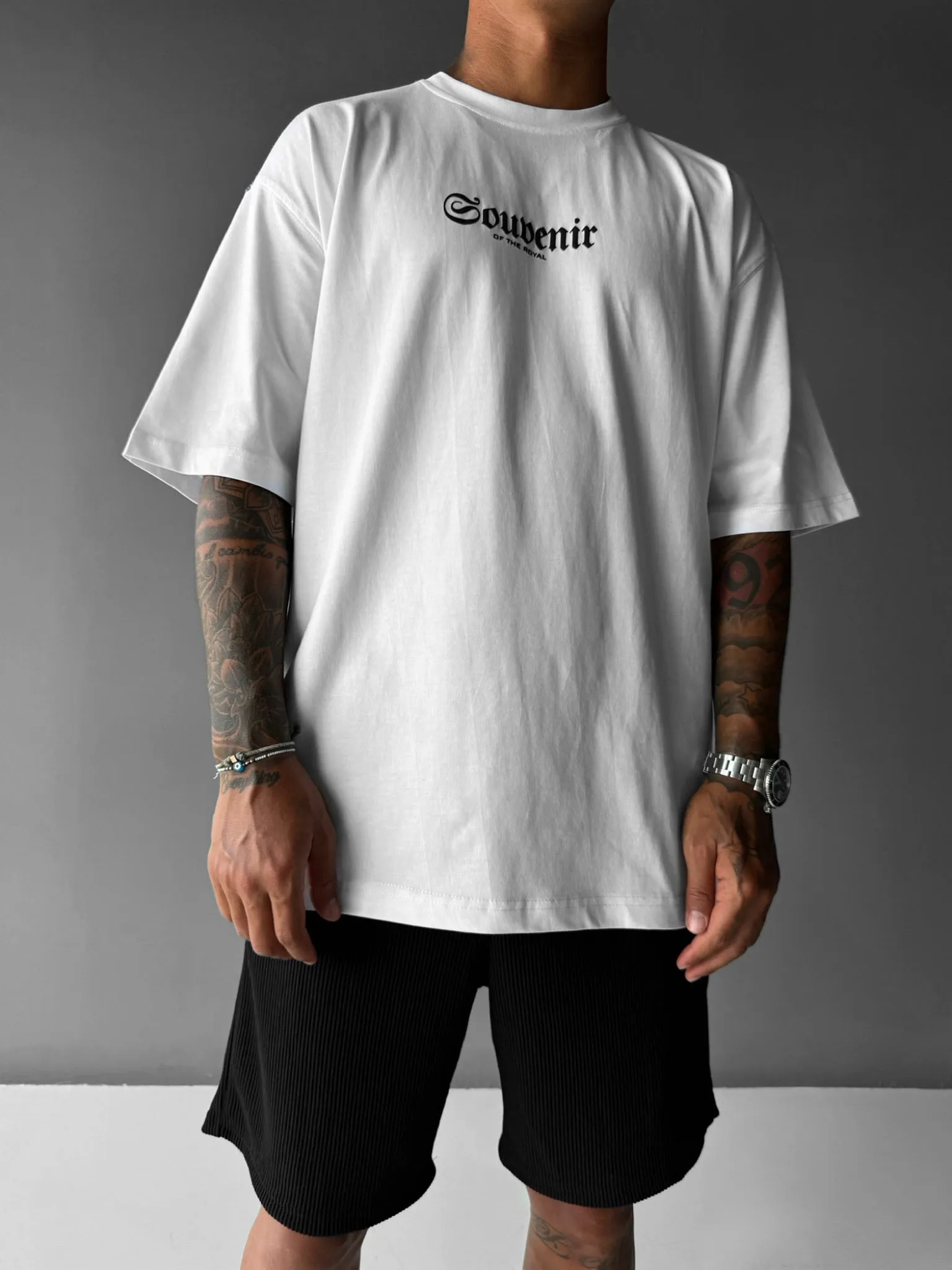 Oversize Souvenir T-shirt - White and Blue