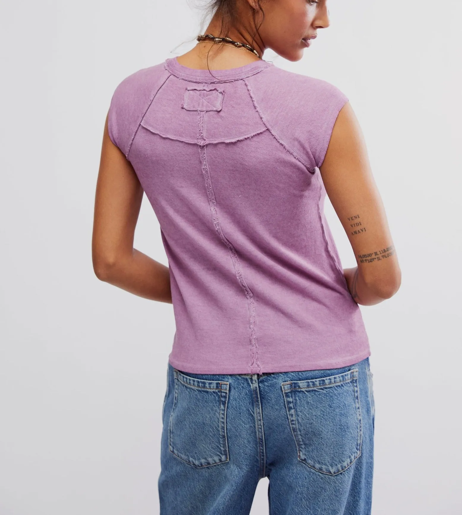 Riley Tee