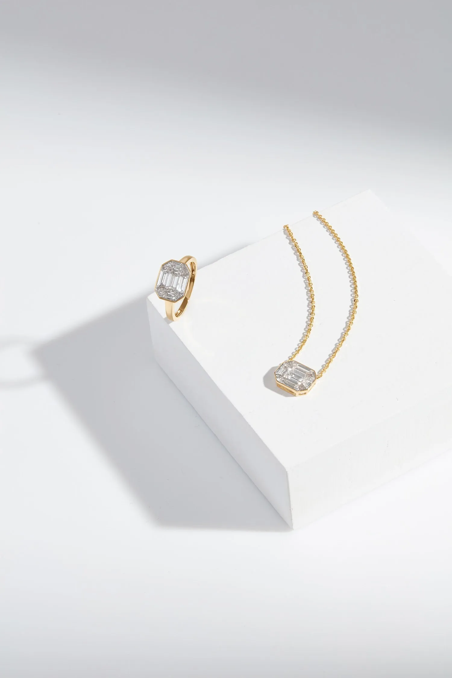 The Alora Illusion Pendant Petite